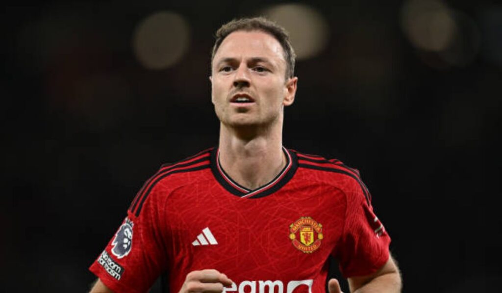 Manchester United Contract Renewals: Jonny Evans and Tom Heaton Set for New Deals Amid Squad Overhaul