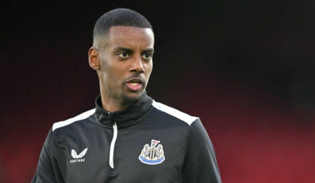 Alexander Isak Commits His Future to Newcastle Amid Transfer Speculation