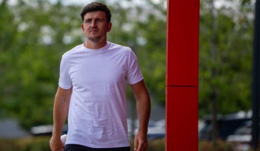 Manchester United Fans Call for Harry Maguire's Reinstatement as Captain