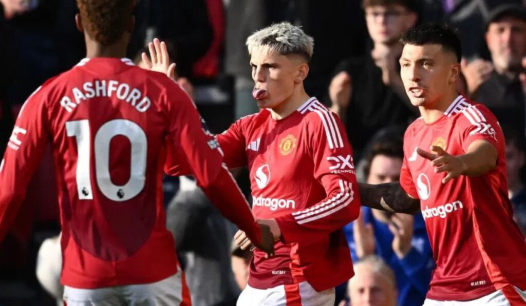 Erik ten Hag Praises Marcus Rashford's Display in Manchester United's Comeback Win Over Brentford